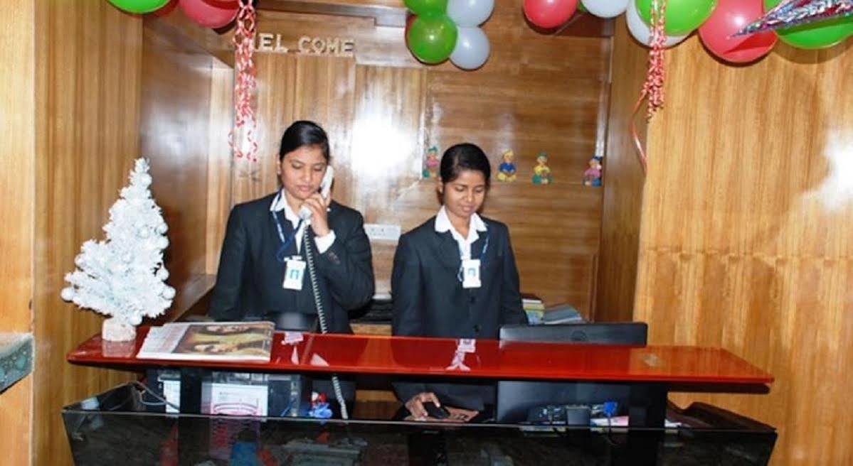 Hotel Seetal Cuttack Extérieur photo