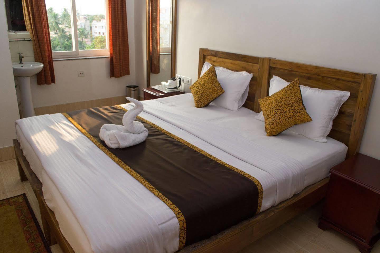 Hotel Seetal Cuttack Extérieur photo