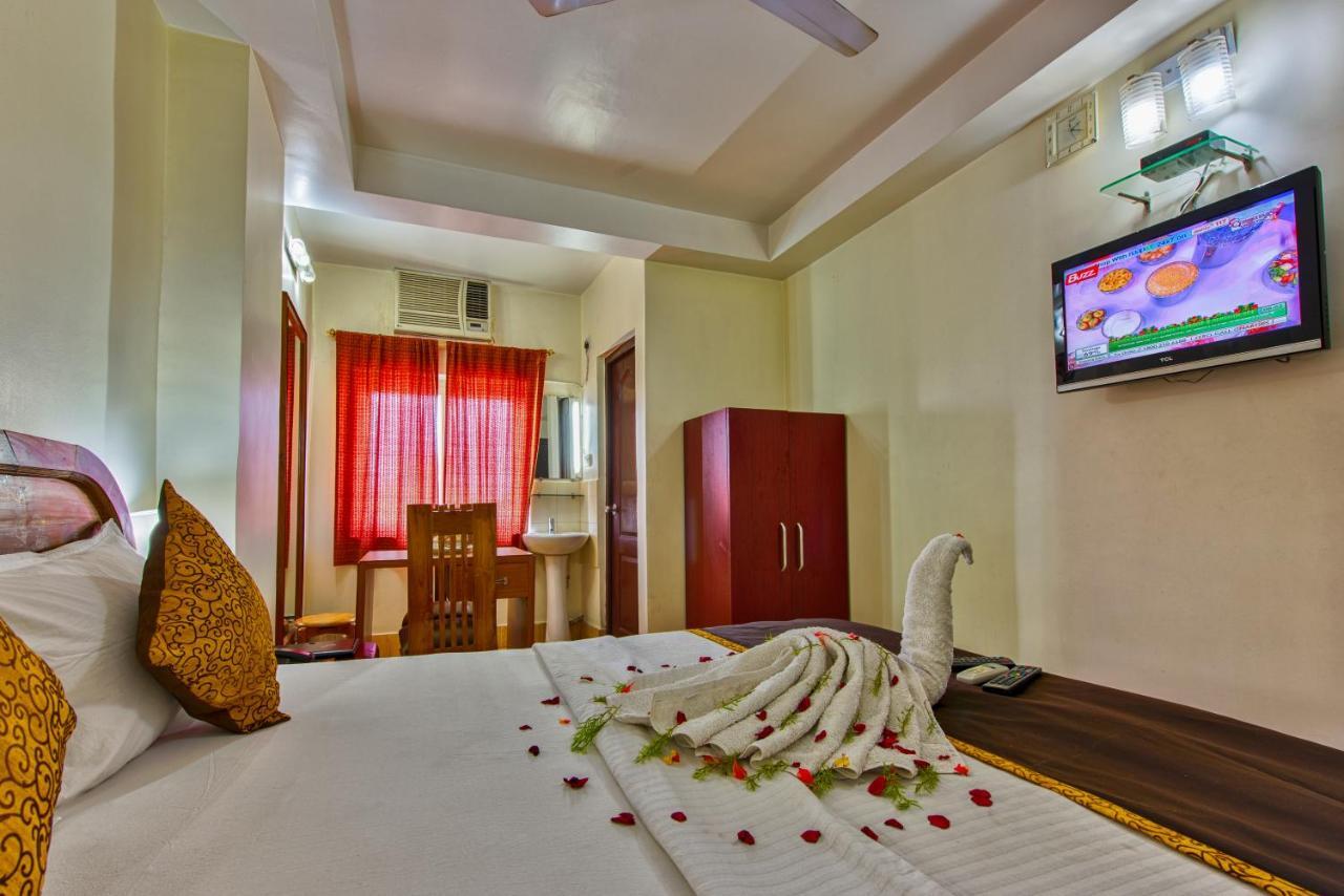 Hotel Seetal Cuttack Extérieur photo